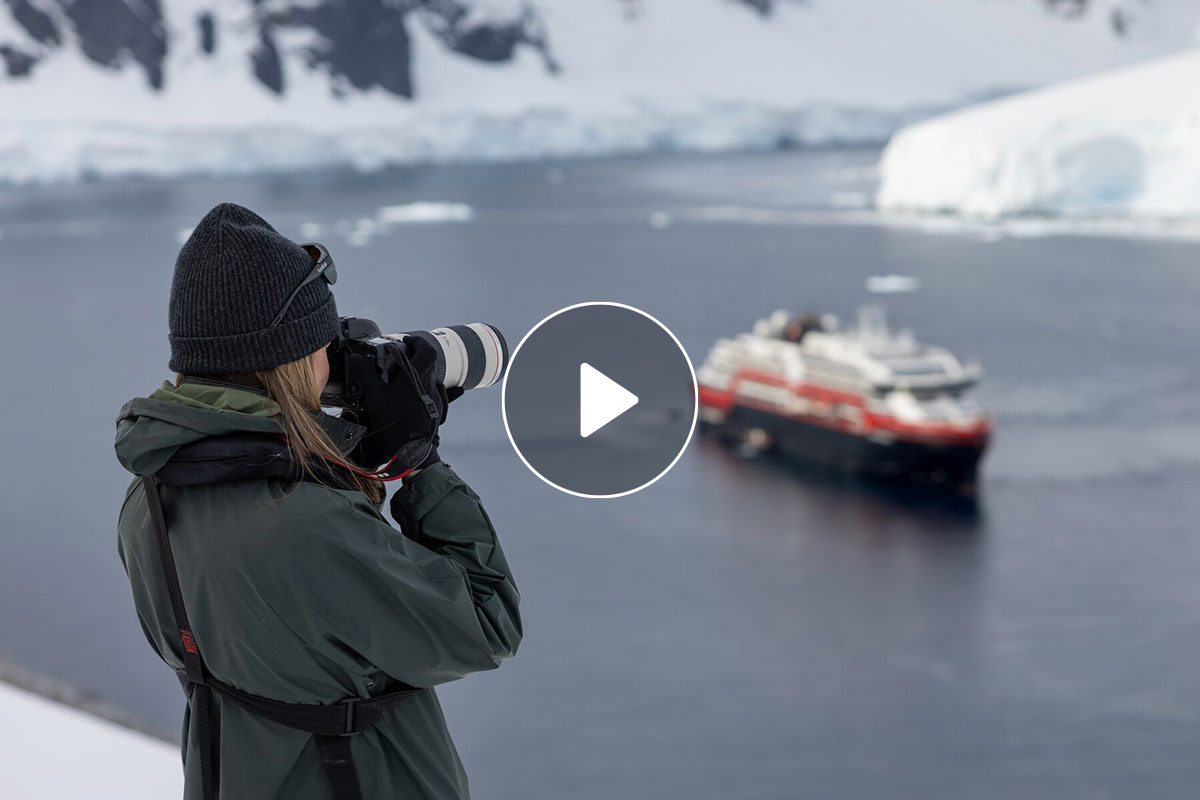 photographer taking photo of HX ship